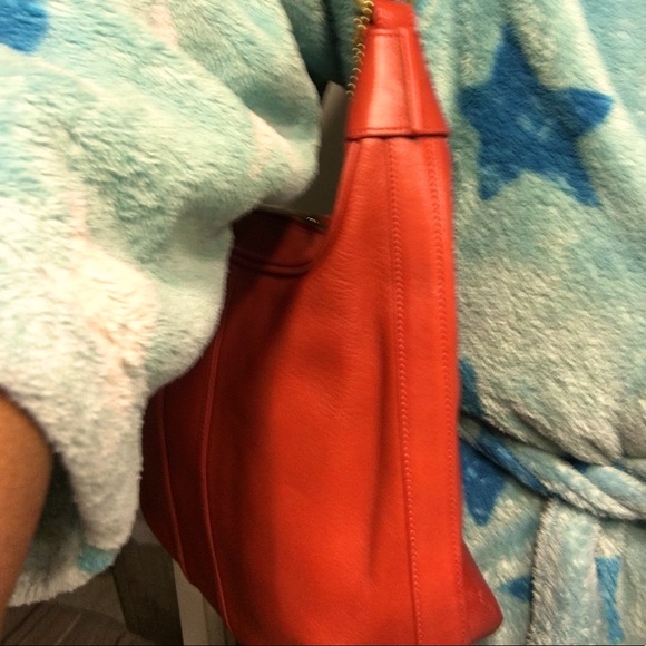 New Red Coach purse with gold hardware - Picture 5 of 8